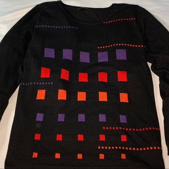 Alison Sheri Long Sleeve Sweater - Picture 2 of 7